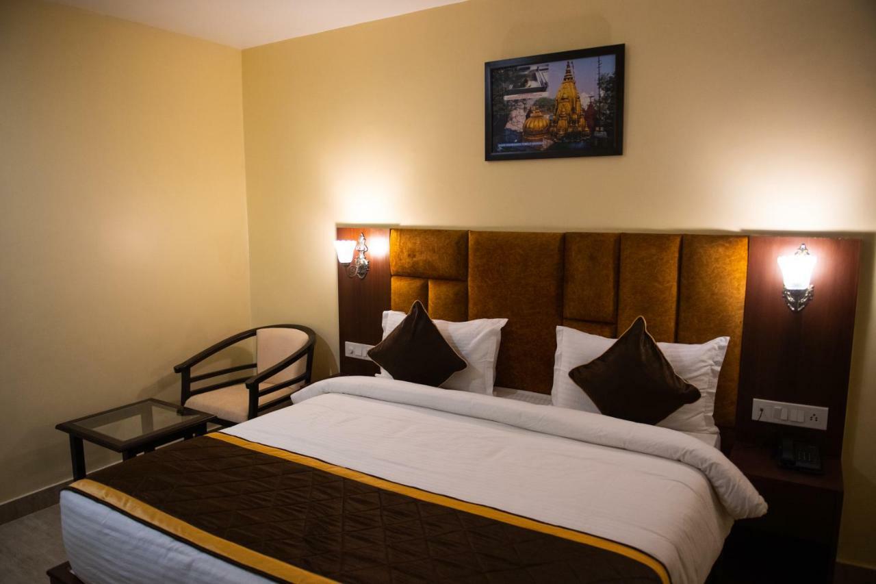 Hotel Shivoy Grand Varanasi Exterior foto